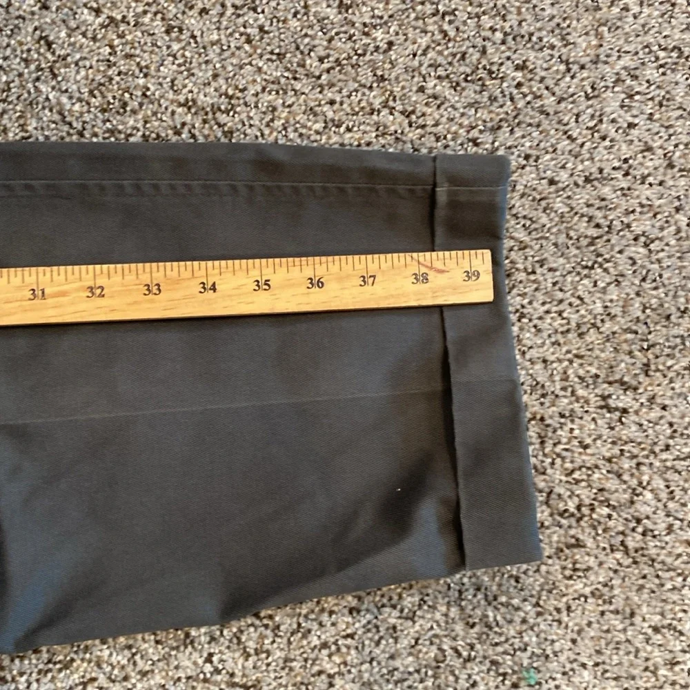 Men's Classic Gray Chinos Pants, Size 33X29 - Picture 5 of 6